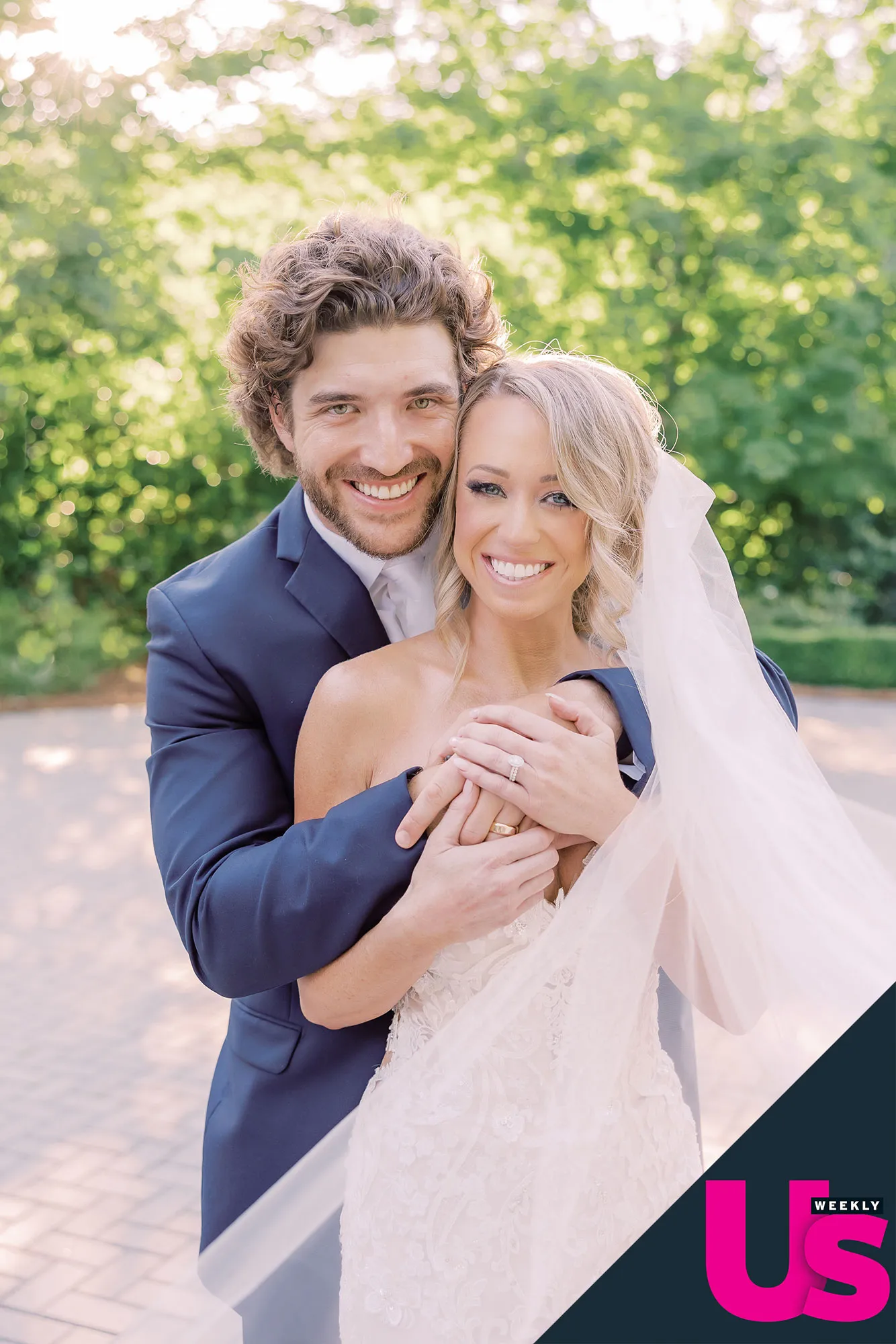 Best Day MLB Kelsey Wingert Marries Casey Linch After Foul Ball Injury