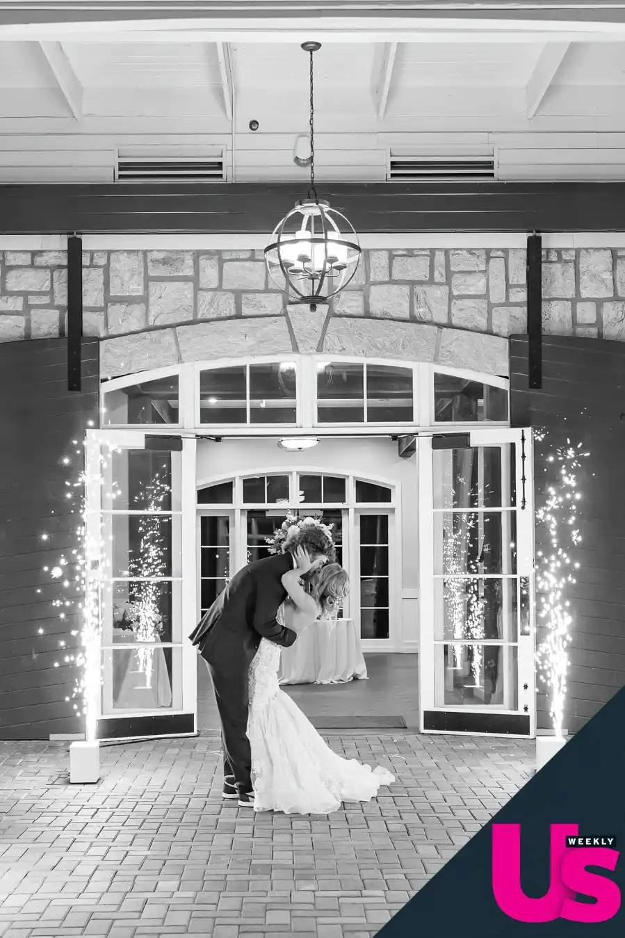 Best Day MLB Kelsey Wingert Marries Casey Linch After Foul Ball Injury