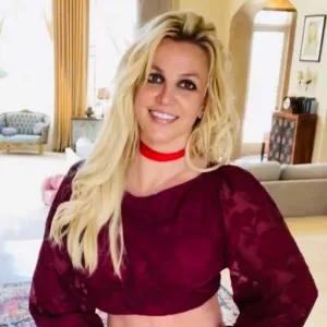 Britney Spears Fits Into Low Rise Jeans From Over Two Decades Ago