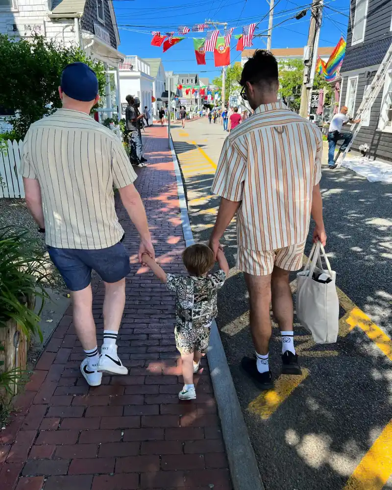 Celeb Families’ 2022 Summer Vacations: Photos