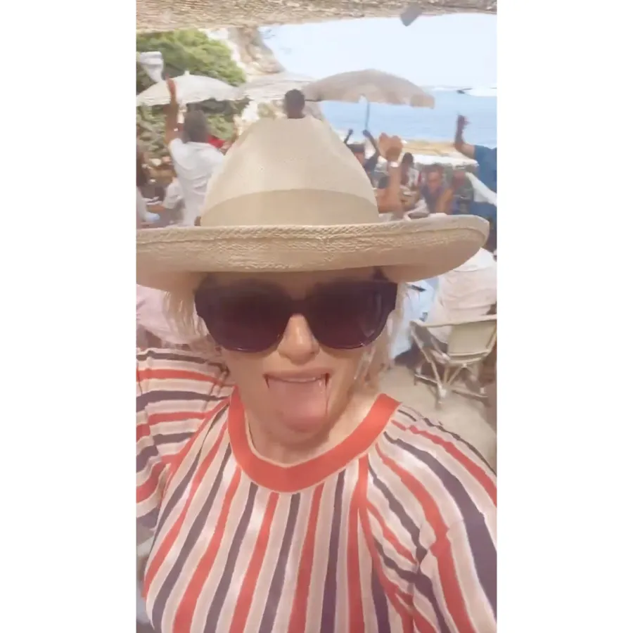 Ciao Bellas Inside Rebel Wilson Italian Vacation With GF Ramona Agruma