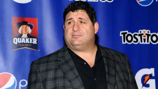 Former NFL Star Tony Siragusa Dies at 55: 'Sad Day to Be a Raven