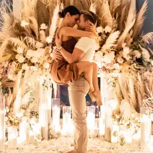 He Put Ring It Derek Hough Hayley Erbert Are Engaged