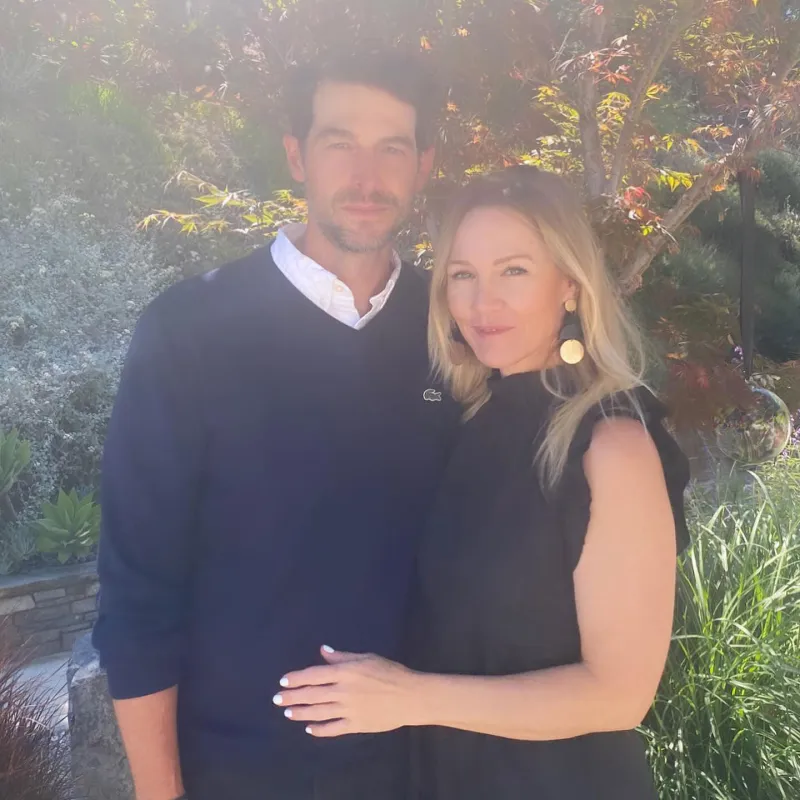 Jennie Garth and Husband Dave Abrams’ Timeline