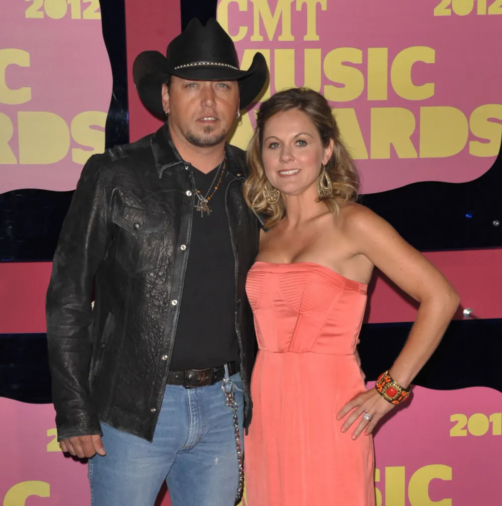 Jessica Ussery: 5 Things You Don&rsquo;t Know About Jason Aldean&rsquo;s Wife Salmon colored dress