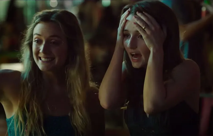 Julia Roberts and George Clooney Reunite in Ticket to Paradise