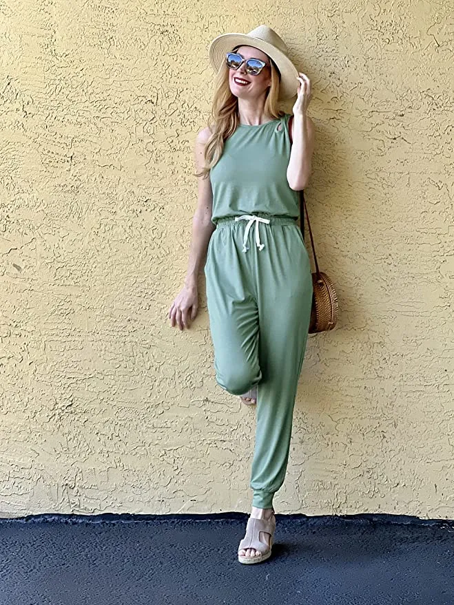 KIRUNDO Women&rsquo;s Cutout Sleeveless Jumpsuit