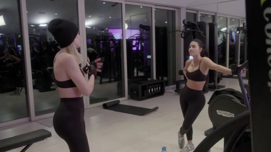 Khloe Kardashian Breaks Down in Tears Over Tristan Thompsons Humiliating Paternity Scandal