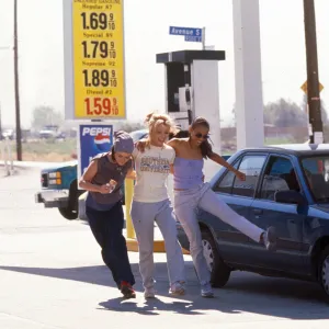 Lets Go Girls Crossroads Cast Where Are They Now Taryn Manning Britney Spears Zoe Saldana