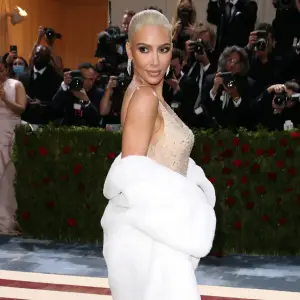 More Damage Seen on Sleeve of Marilyn Monroe Dress