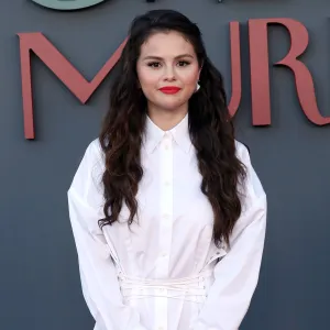 Celebrities React to Roe vs Wade Being Overturned