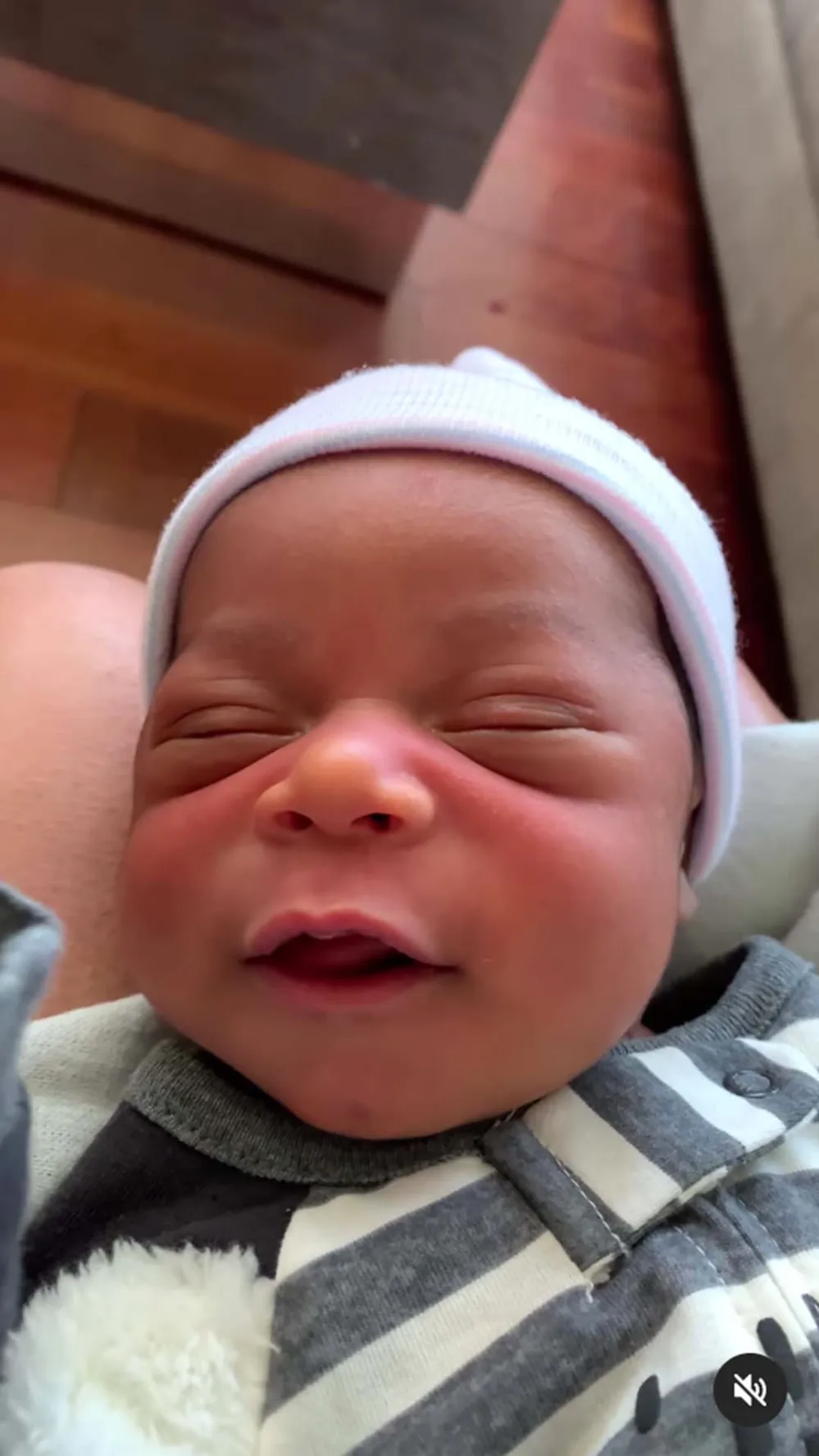 Selling Tampas Rena Frazier Welcomes 5th Baby With Husband Anddrikk Frazier