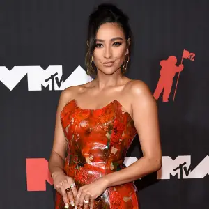 Shay Mitchell Shares 1st Photo of Baby No. 2, Reveals Daughter's Name