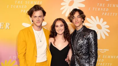 Summer I Turned Pretty Casts Dating History Lola Christopher More