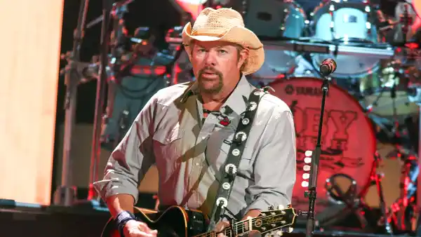 Toby Keith Reveals Stomach Cancer Battle Led to Chemotherapy, Radiation and Surgery: 'I Need Time to Breathe, Recover and Relax'