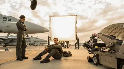 Go Behind-the-Scenes of ‘Top Gun: Maverick’ With Miles Teller, Glen Powell, Jay Ellis and More: Photos