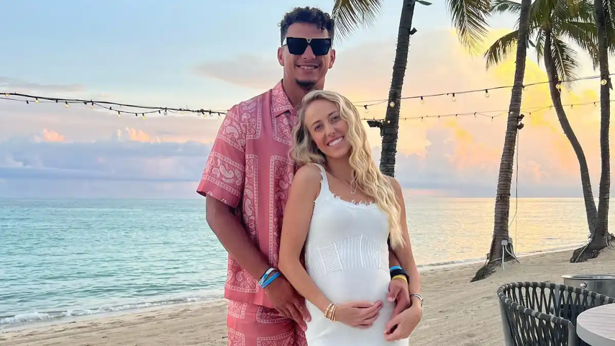 NFL Star Patrick Mahomes and Wife Brittany Announce Sex of Baby No. 2 — With Squirt Gun Reveal