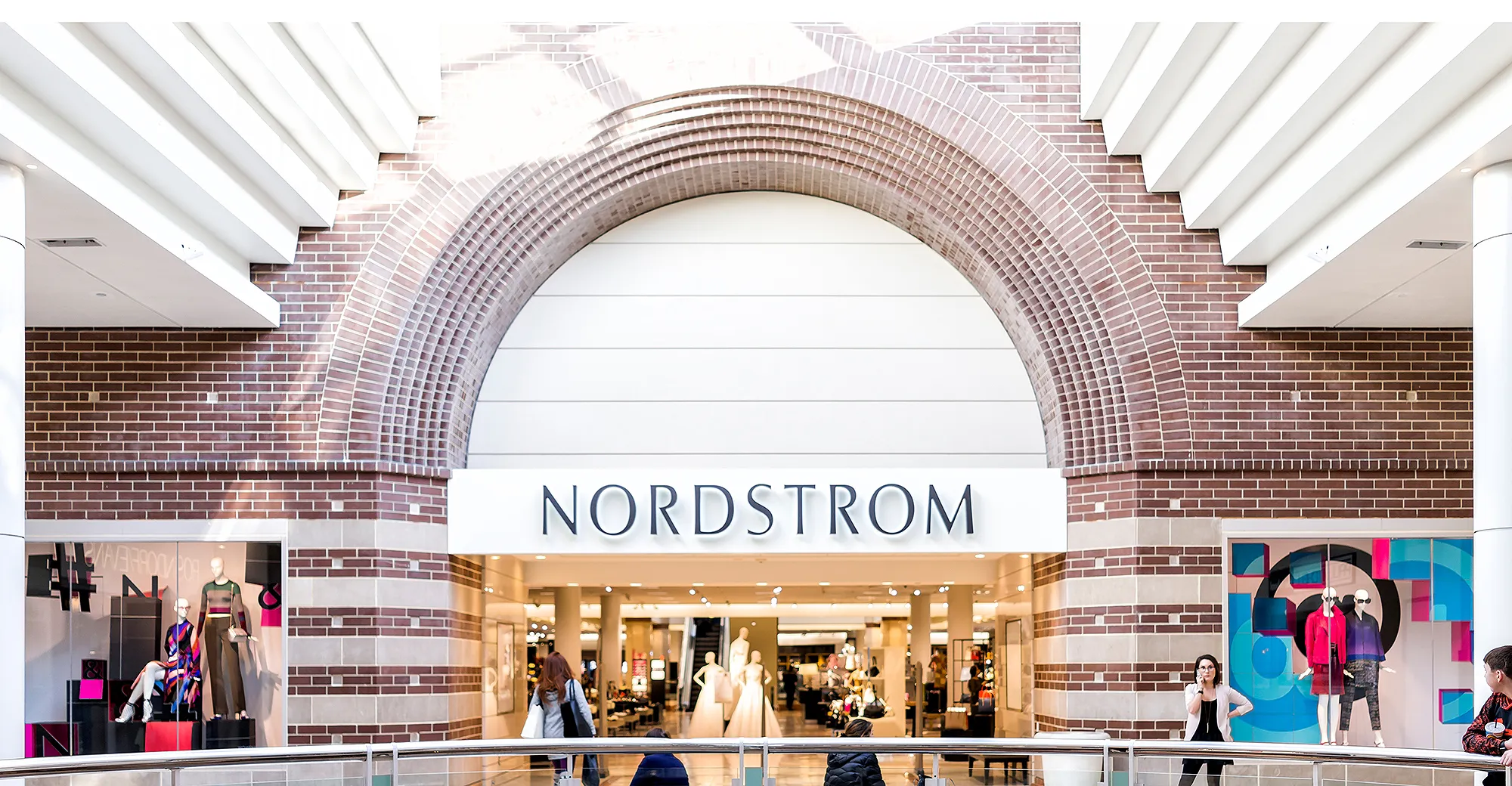 nordstrom-flattering-dresses