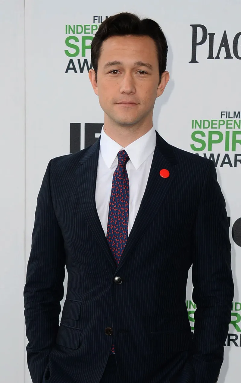90s-TV-Stars-Then-Now-Joseph-Gordon-Levitt-2014