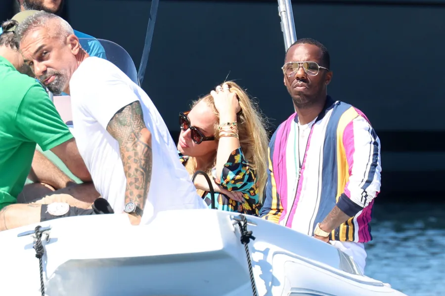 Adele Cozies Up to Boyfriend Rich Paul on Summer Getaway to Sardinia