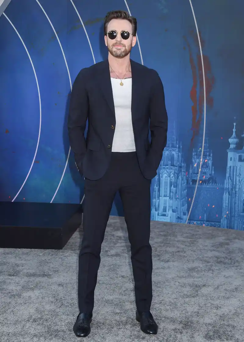 Ana de Armas Sparkles Sequins Gray Man Premiere Chris Evans