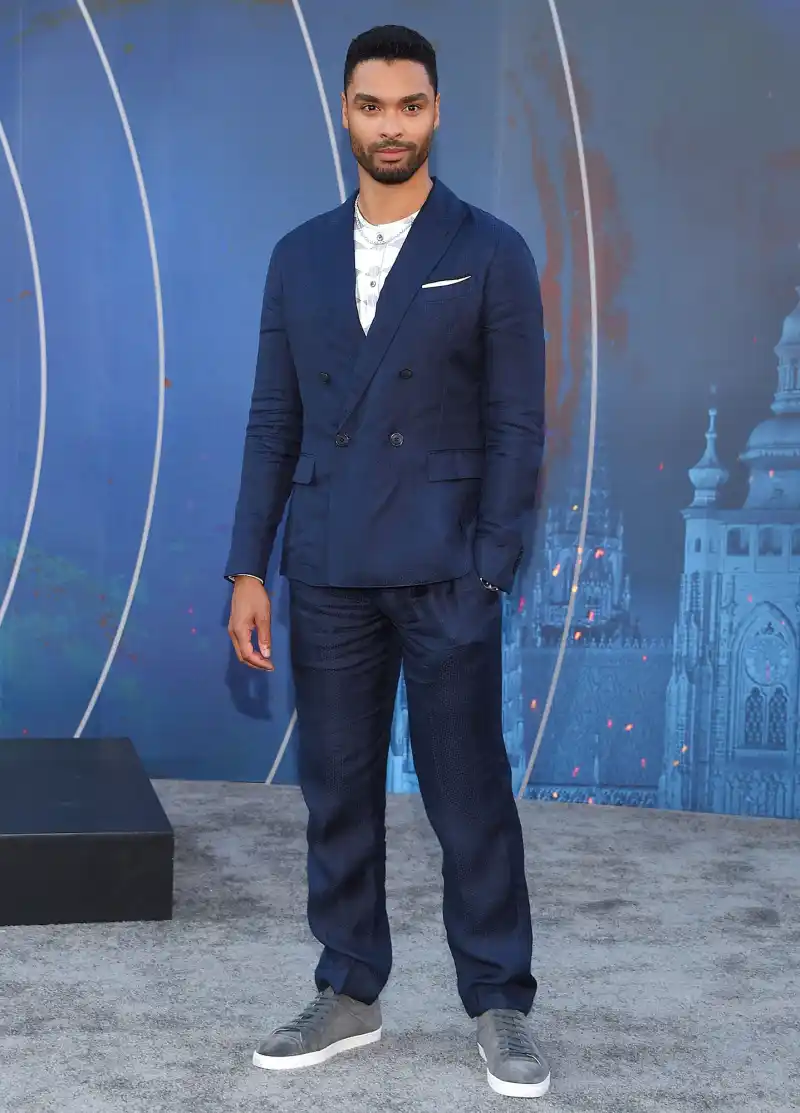 Ana de Armas Sparkles Sequins Gray Man Premiere Rege-Jean Page