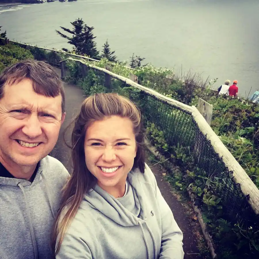 Bachelorette Gabby Windey Family Guide Meet Her Parents Grandpa John More