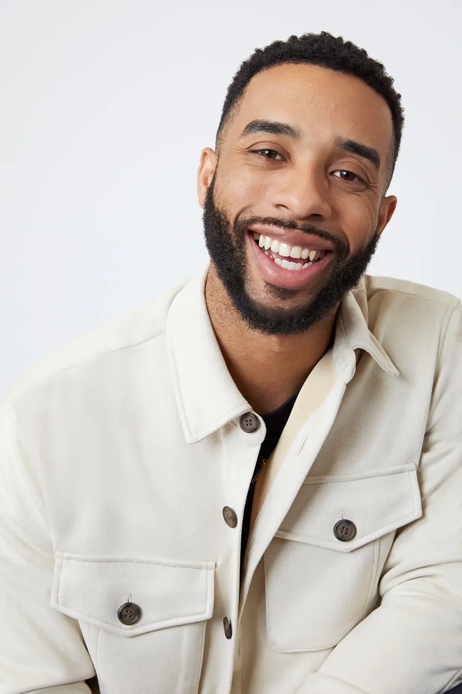 Bachelorette Season 19 Contestant Mario Vassall 5 Things Know