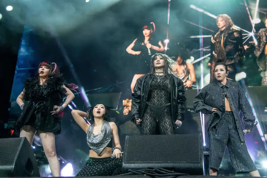 Best Girl Groups All Time Destinys Child Blackpink More 2NE1