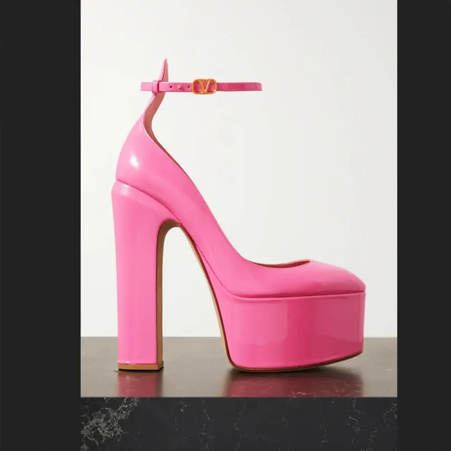 Buzzz-O-Meter: Anne Hathaway's Favorite $1,000 Heels and More