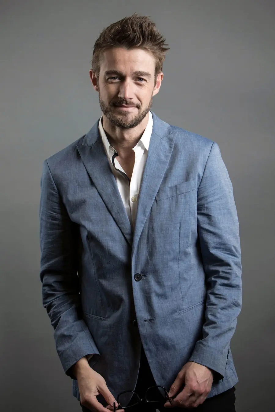 Robert Buckley Chesapeake Shores Casts Dating History Inside the Hallmark Channel Stars Love Lives
