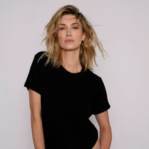 Australian Pop Star Delta Goodrem Dishes On Touring With the Backstreet Boys — And What’s Surprised Her The Most About Life On The Road