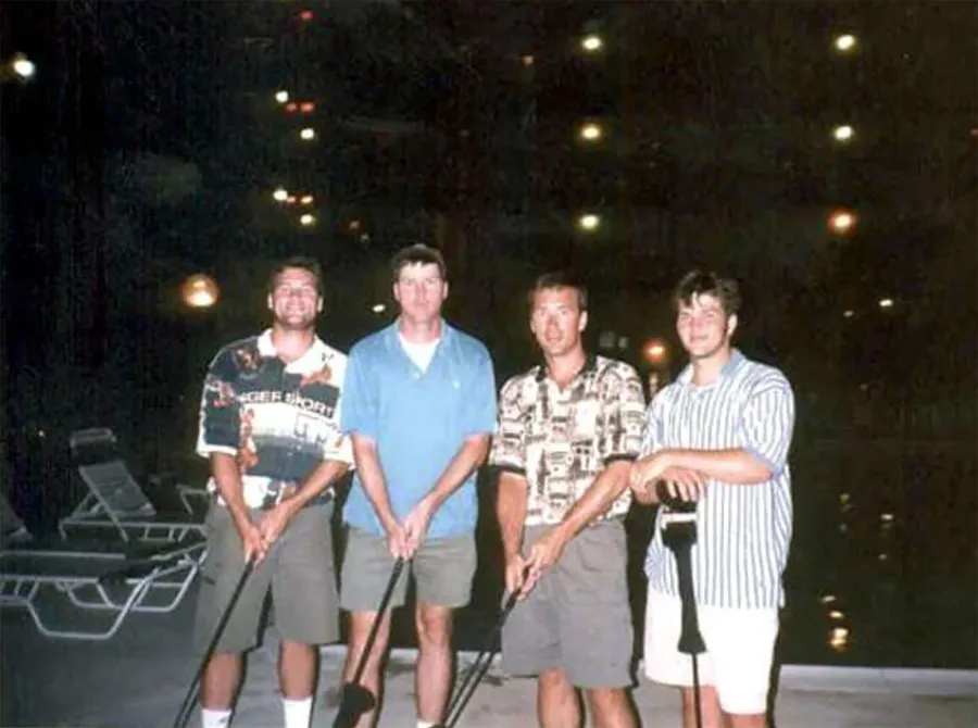 Duck Dynasty: Pre-Beard Family Photo Album golf clubs