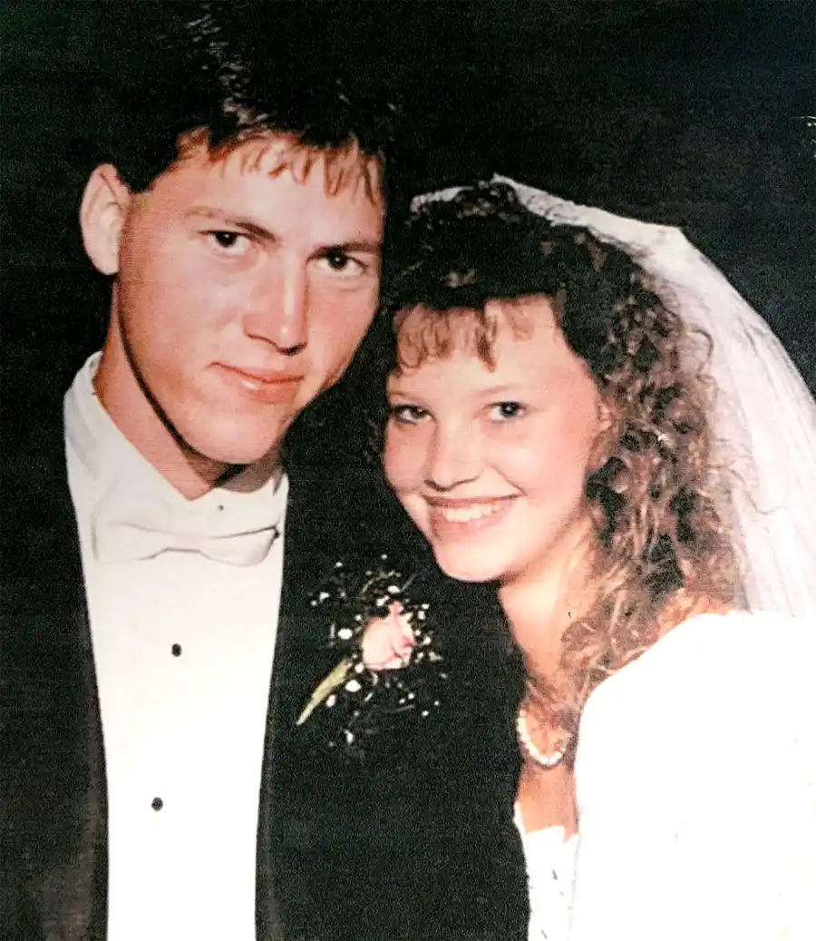 Duck Dynasty: Pre-Beard Family Photo Album Jase and Missy