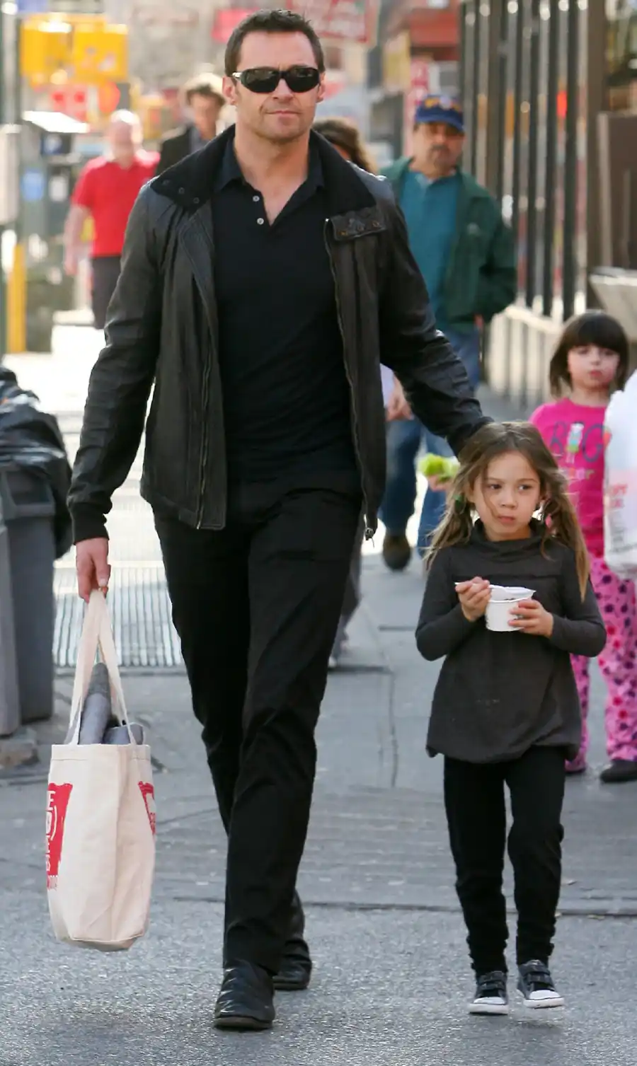 Famous Celeb Dads and Daughters hugh jackman