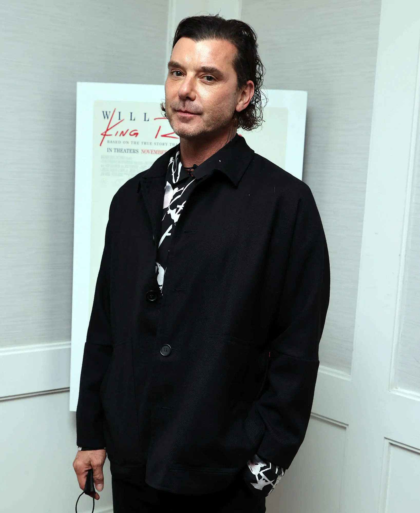 Gavin Rossdale Shares Rare Photo With All 4 of His Kids