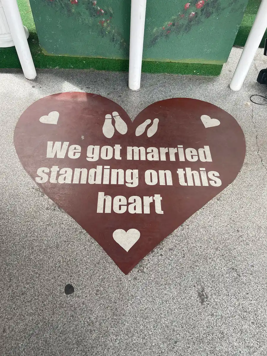 Go Inside Chapel Where J Lo Ben Affleck Got Married Photos