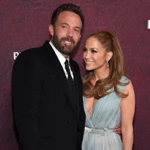 Jennifer Lopez and Ben Affleck Confirm Las Vegas Wedding After Obtaining Marriage License