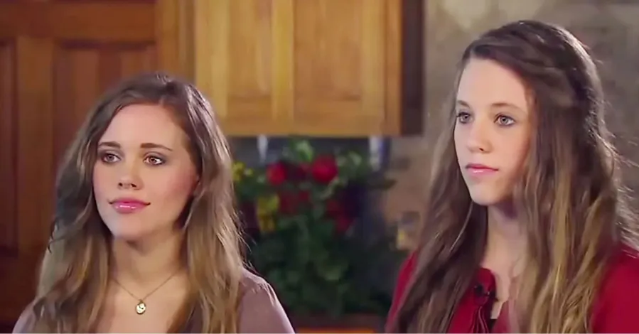June 2015 Inside Jill Duggar and Jessa Duggar Sibling Relationship Through the Years