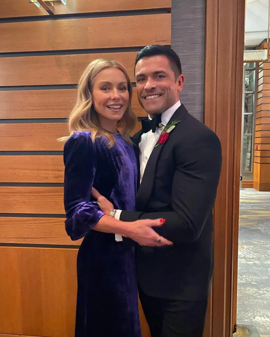 Kelly Ripa Mark Consuelos Relationship Timeline