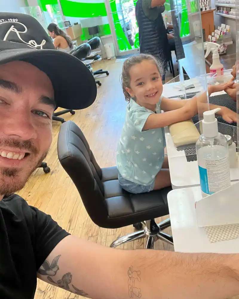 Kevin Jonas Danielle Jonas Sweetest Family Moments