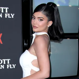 Kylie Jenner Gives Rare Glimpse of Baby Son During Nursery Tour 9