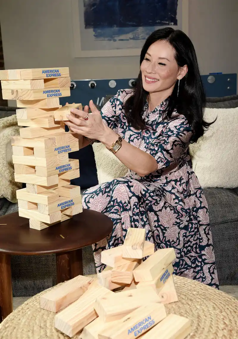 Lucy Liu Win the Weekday Hot Pics