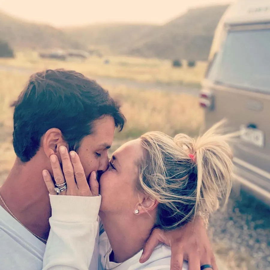 Miranda Lambert Shares Sweet Smooch With Brendan McLoughlin