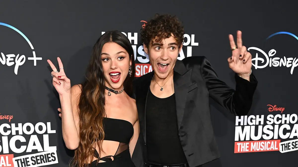 Olivia Rodrigo and Joshua Bassett Reunite for HSMTMTS Season 3 Premiere High School Musical The Musical The Series Red Carpet 3