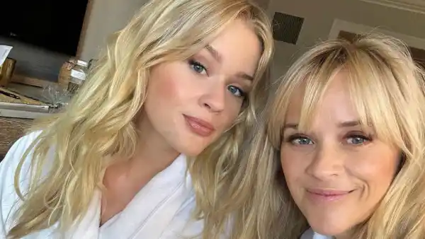 Ava Phillippe and Reese Witherspoon