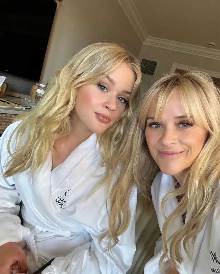 Ava Phillippe and Reese Witherspoon