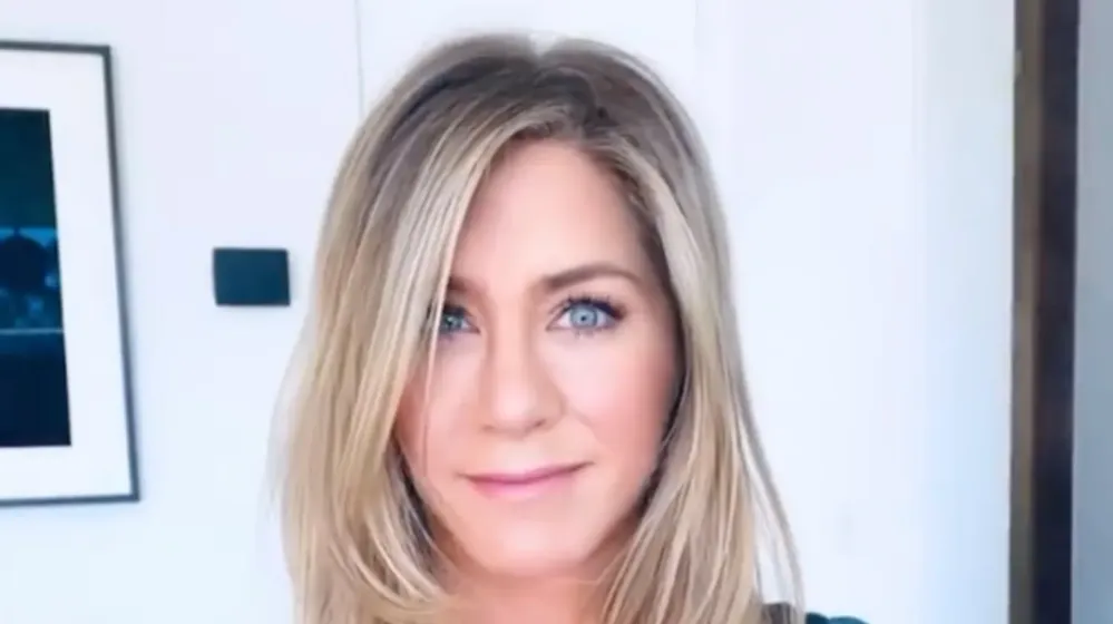 Jennifer Aniston Uses This Brush for Detangling Wet Hair &mdash; $8 for Prime Day