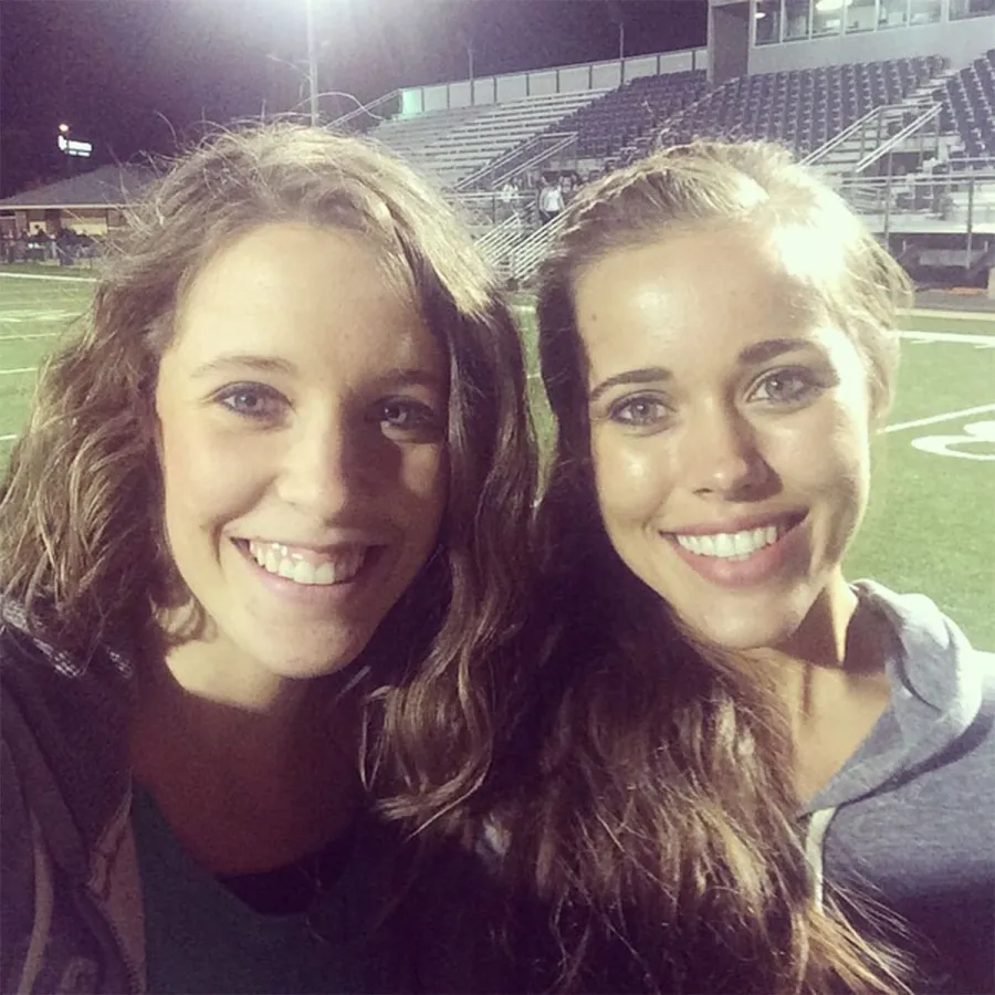 September 2015 Inside Jill Duggar and Jessa Duggar Sibling Relationship Through the Years