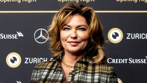 Shania Twain's 'Scary' Lyme Disease Battle Caused 'Millisecond Blackouts